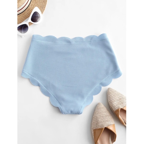 🎉 3/$20 Zaful Textured Scalloped High Waisted Bikini Bottom - Picture 2 of 7